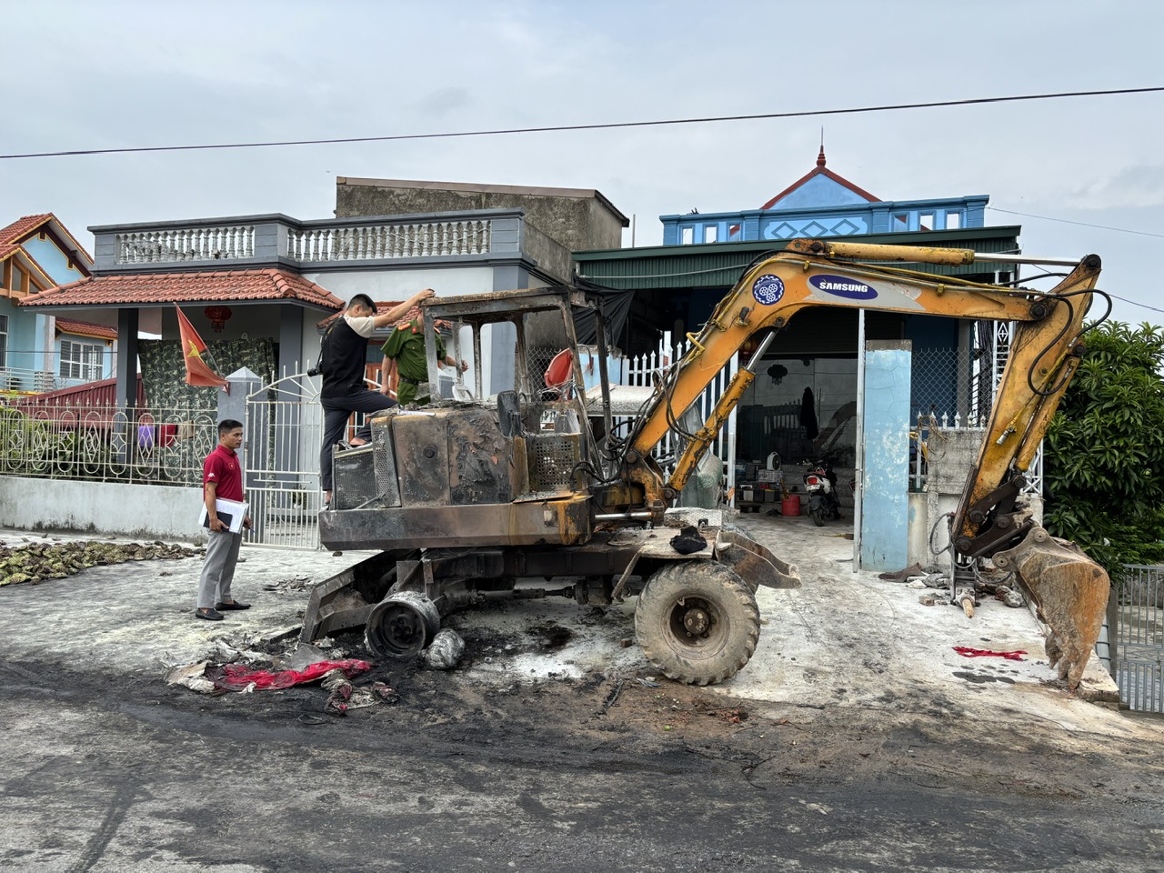Bắt giữ đối tượng huỷ hoại tài sản ở xã Bắc Thanh Miện